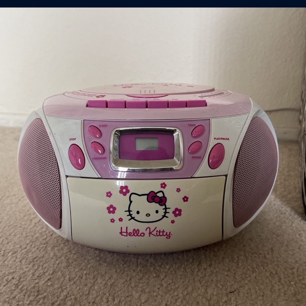 Hello Kitty Radio